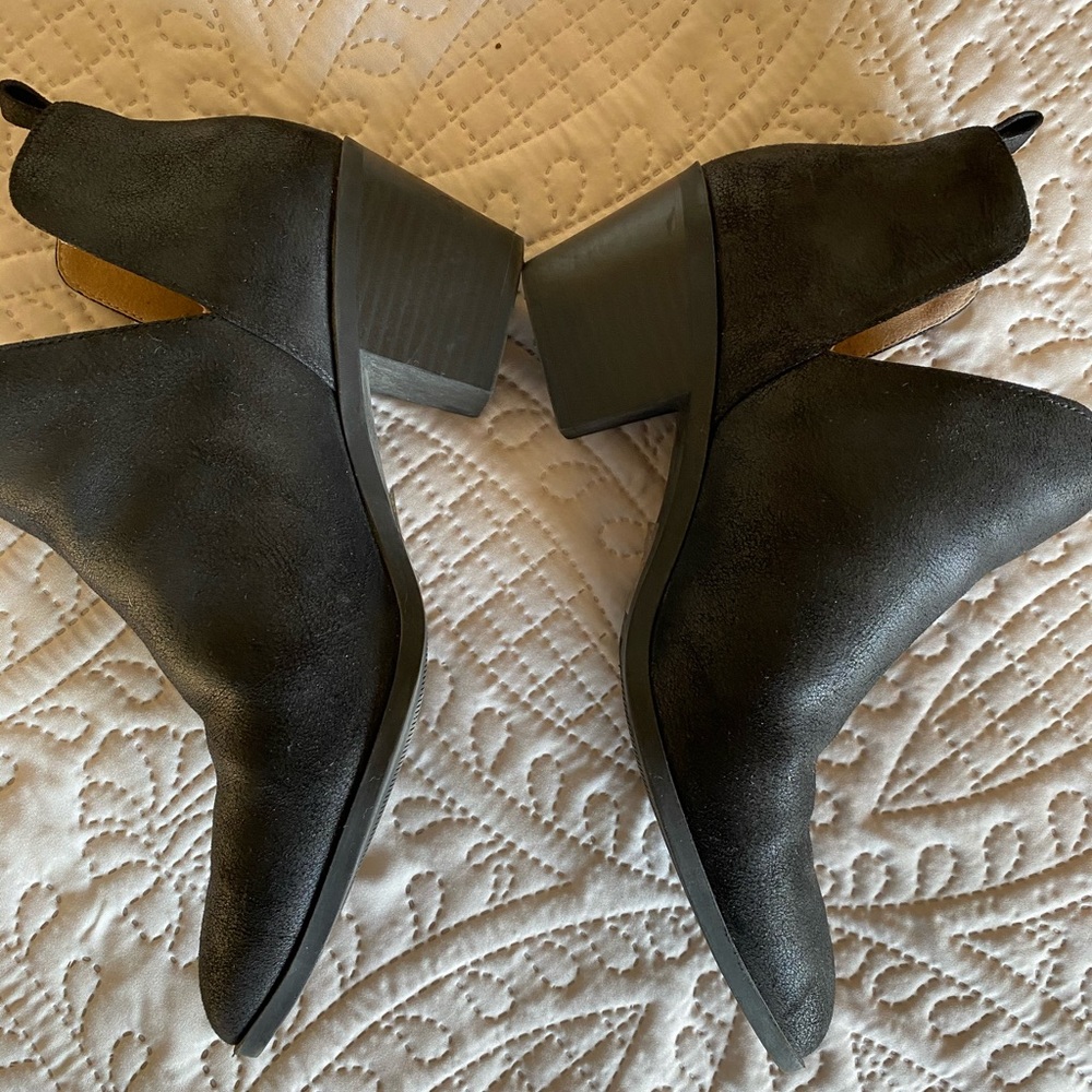 Journee Collection Side-Split Booties - image 8